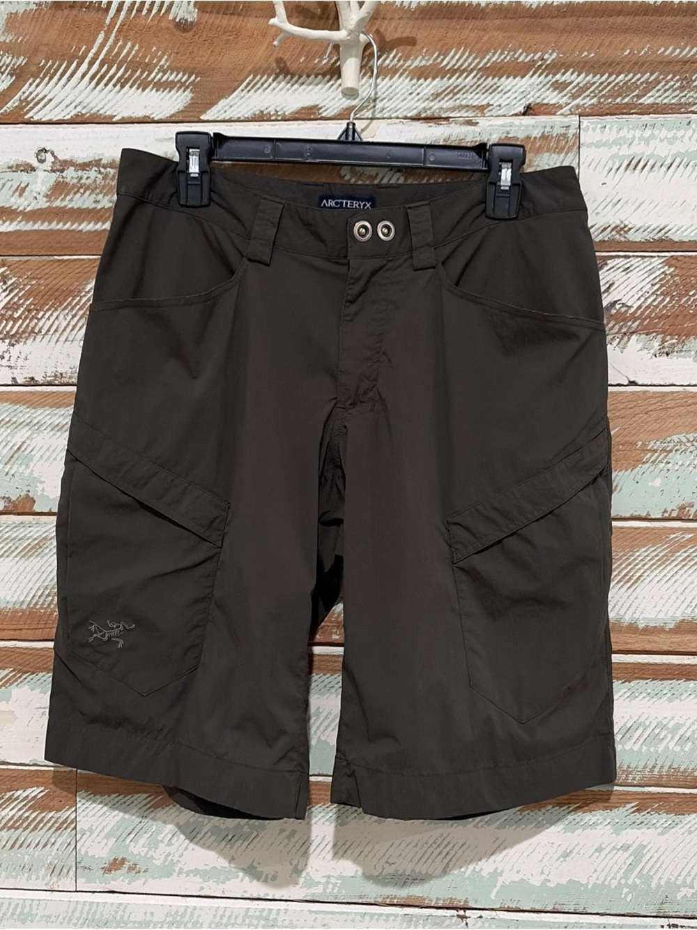 ARC’TERYX Rampart Cargo Shorts Men’s 32 Army Green Nylon Hiking Gorpcore Outdoor